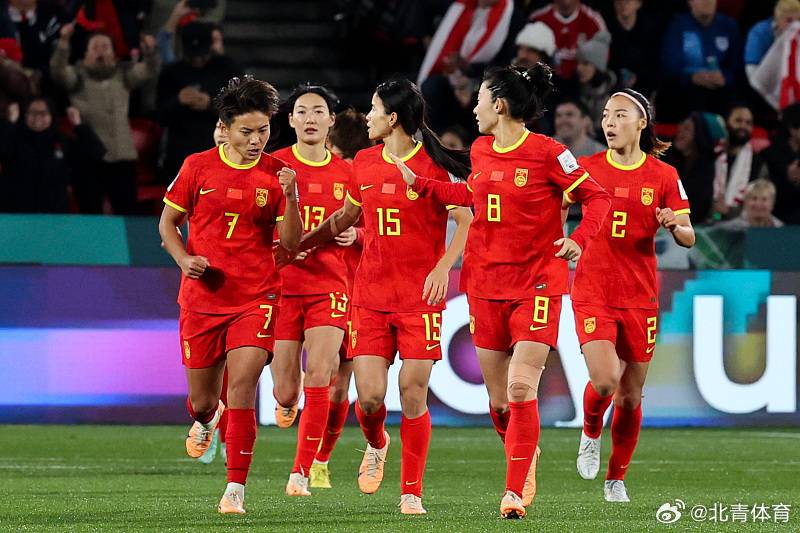 同乐城登录入口-中国女足球员积极备战，为比赛做好各方面准备
