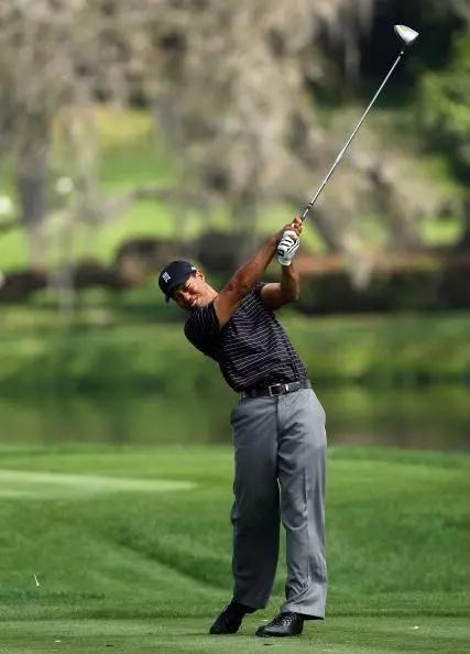 同城乐体育娱乐-包含精彩回放：球员完美演绎胜利的词条