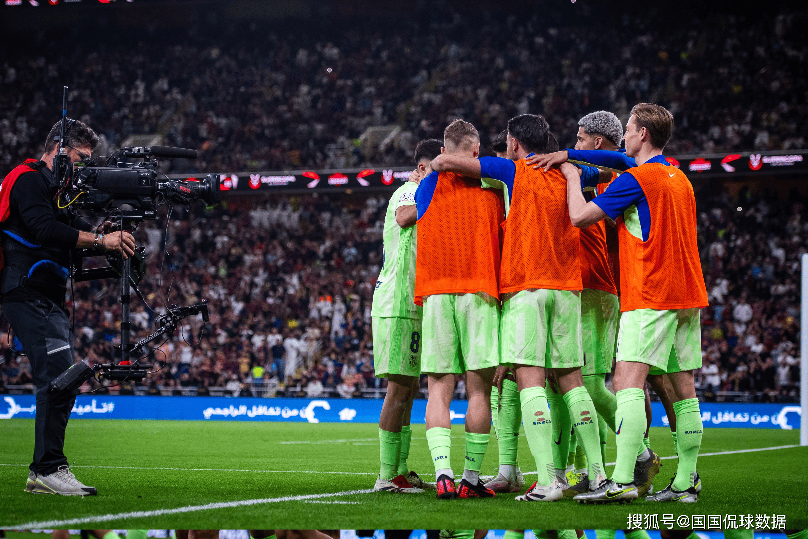 关于足球盛事成为焦点,球迷热议不断的信息 关于足球盛事成为焦点,球迷热议不断的信息