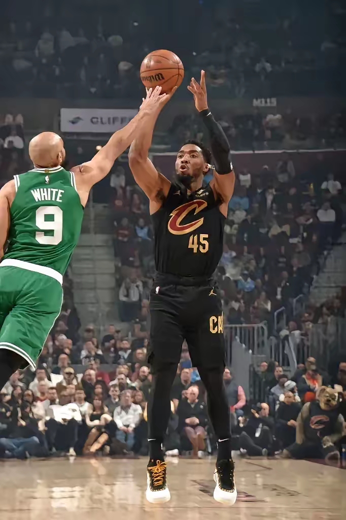 同城乐体育课程-关于凯尔特人主场霸气开拓局面，球迷尽情欢呼的信息