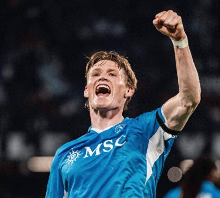 那不勒斯逆转获胜,提前锁定欧冠资格 那不勒斯逆转获胜,提前锁定欧冠资格