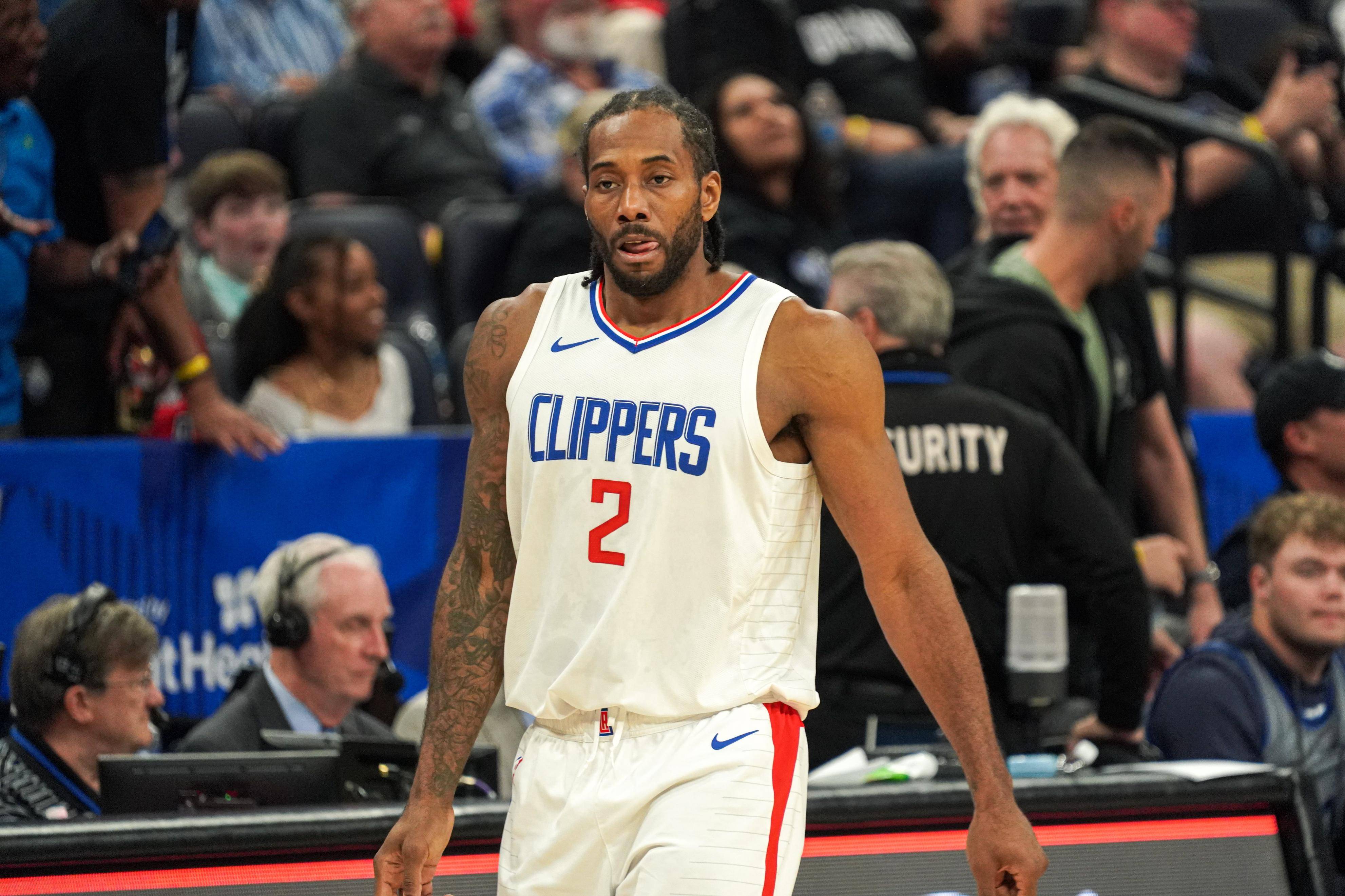 同城乐体育地址-快船险胜黄蜂逆转获胜