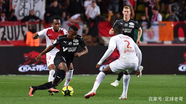 关于阿雅克肖足球俱乐部在法国联赛中大跃进的信息 关于阿雅克肖足球俱乐部在法国联赛中大跃进的信息