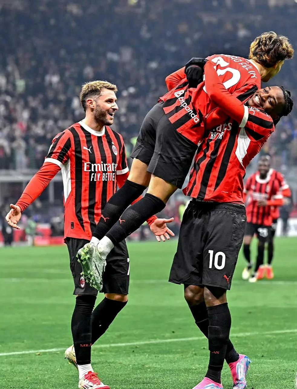 同城乐体育登录-国际足球联赛迎来一场焦点对决，球员风采出众的简单介绍