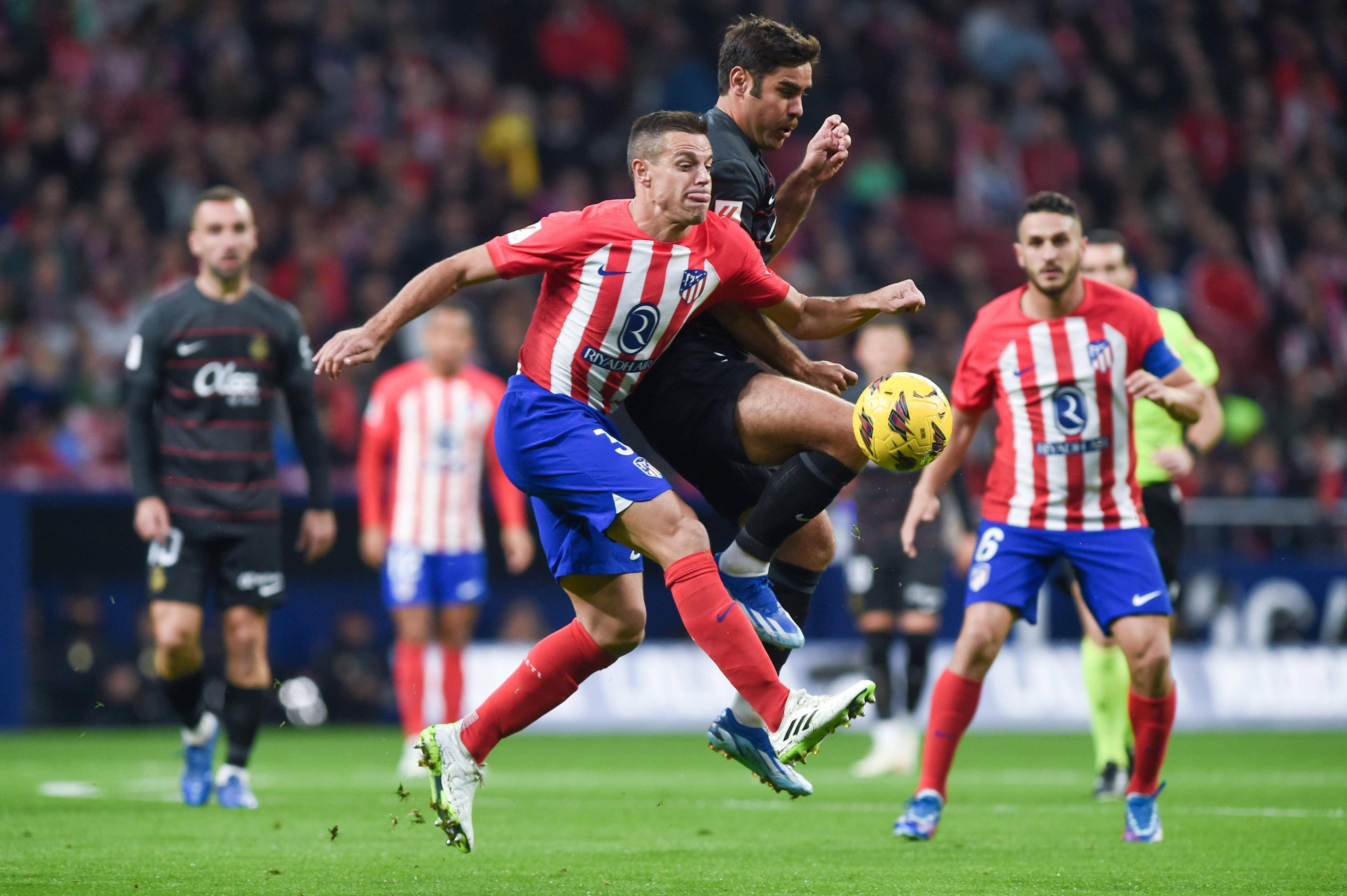 国际足球联赛迎来一场焦点对决,球员风采出众的简单介绍 国际足球联赛迎来一场焦点对决,球员风采出众的简单介绍