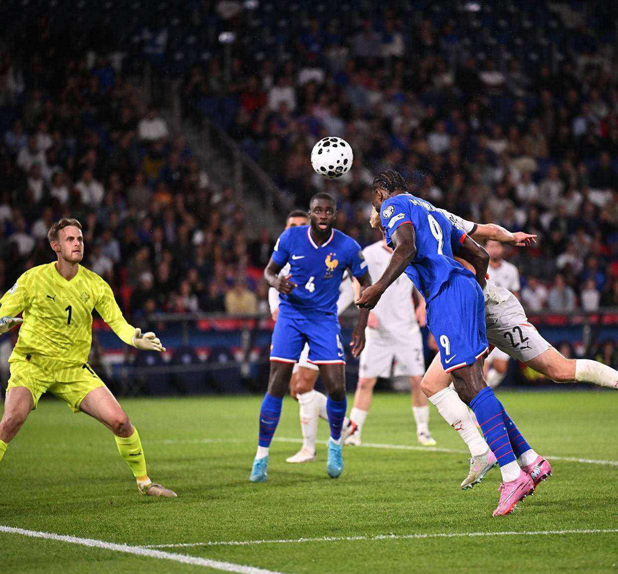 同城乐体育网站入口-维也纳球场上的大战，匈牙利队取得较量胜利的简单介绍