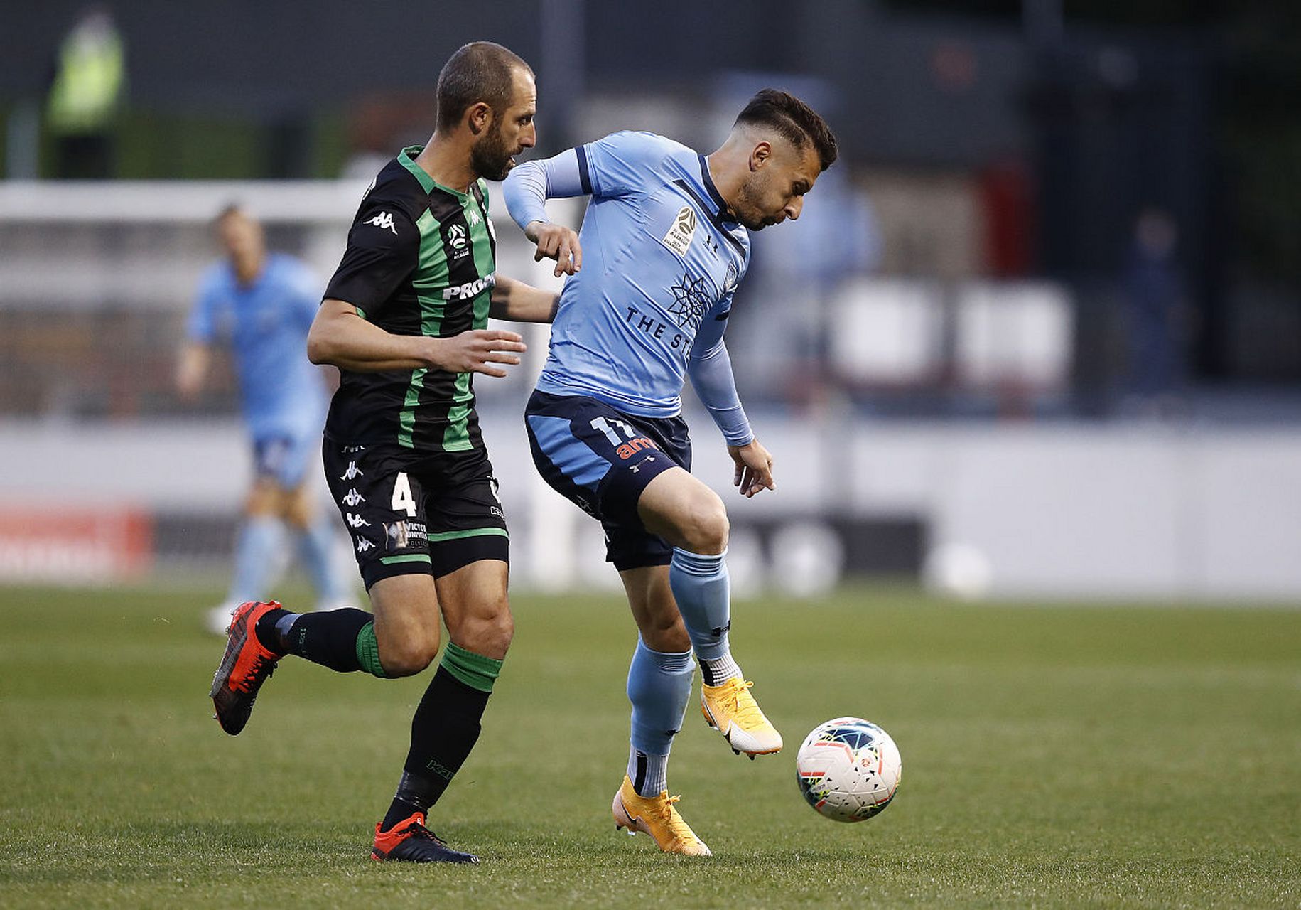 同城乐体育在线-关于悉尼FC惊险晋级下一轮比赛的信息